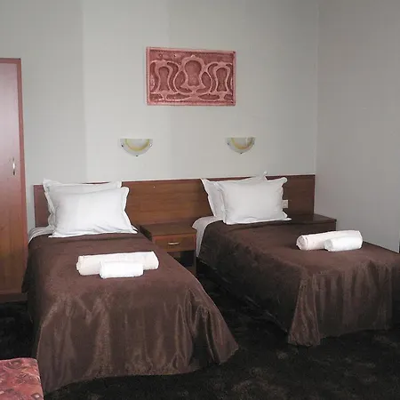 Madara Club And Spa Hotel Kosharitsa